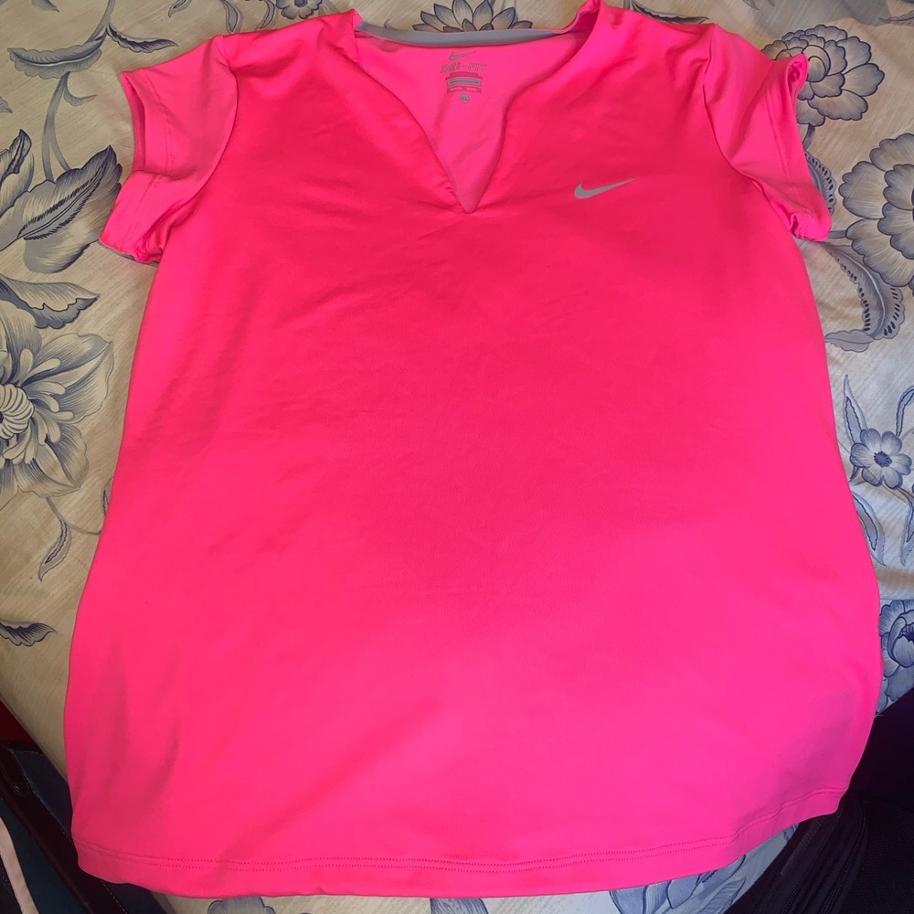 Nike Dri-Fit shirt NWOT
